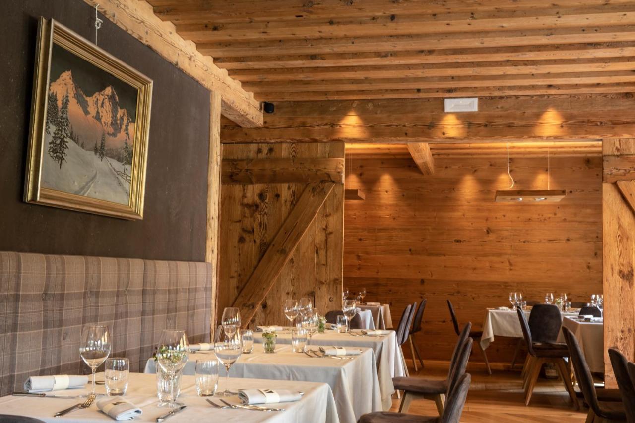 Dolomiti Lodge Alvera กอร์ตินาดัมเปซโซ ภายนอก รูปภาพ