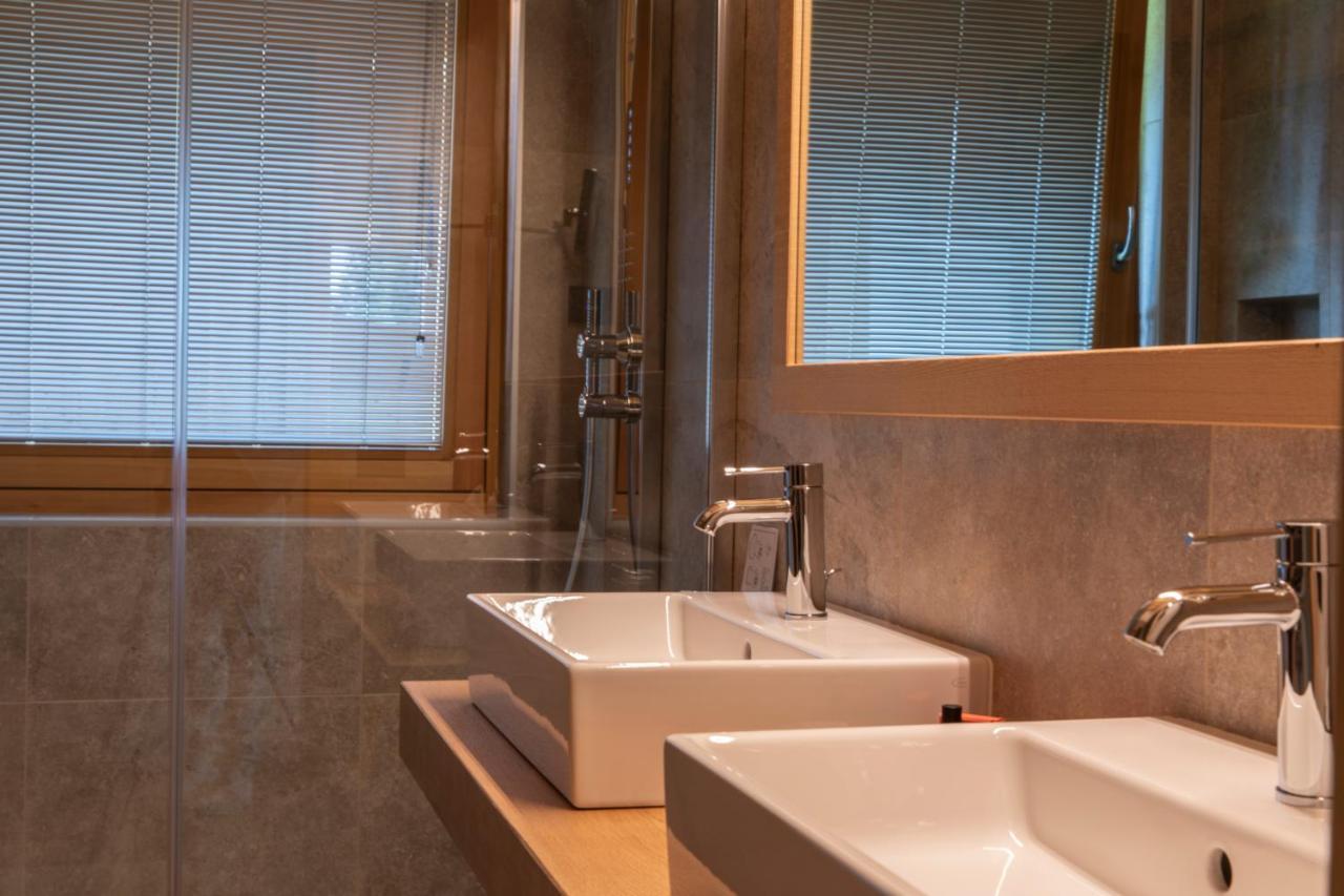 Dolomiti Lodge Alvera กอร์ตินาดัมเปซโซ ภายนอก รูปภาพ