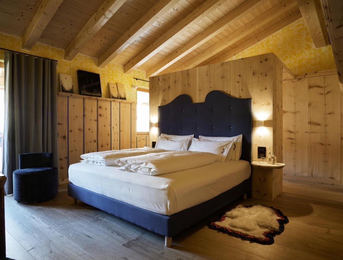 Dolomiti Lodge Alvera กอร์ตินาดัมเปซโซ ภายนอก รูปภาพ