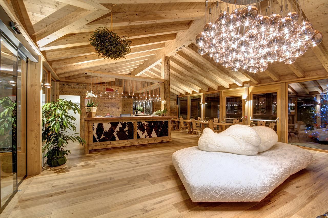Dolomiti Lodge Alvera กอร์ตินาดัมเปซโซ ภายนอก รูปภาพ