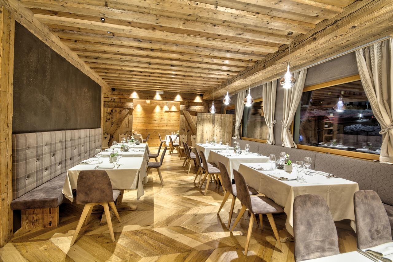 Dolomiti Lodge Alvera กอร์ตินาดัมเปซโซ ภายนอก รูปภาพ