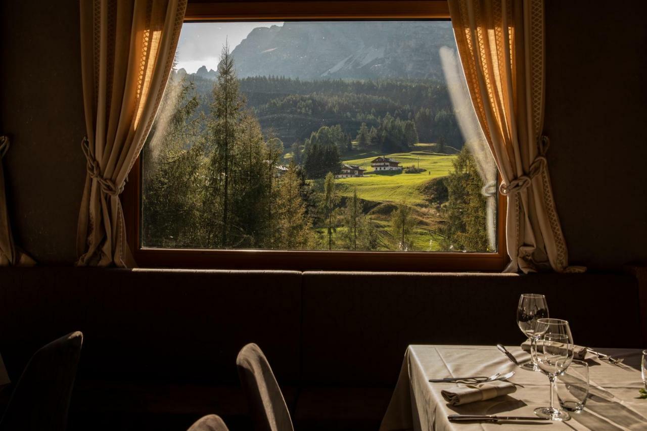 Dolomiti Lodge Alvera กอร์ตินาดัมเปซโซ ภายนอก รูปภาพ